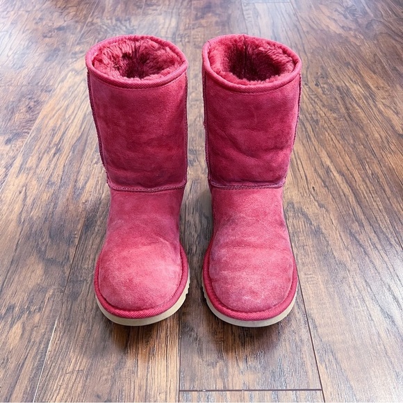 UGG • Classic Short Boot 5825 burgundy maroon pink suede sheepskin shearling mid - Picture 2 of 12